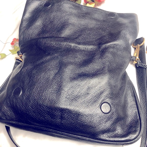 Tory Burch Amalie black fold over messenger black pebbled leather bag - Picture 14 of 16